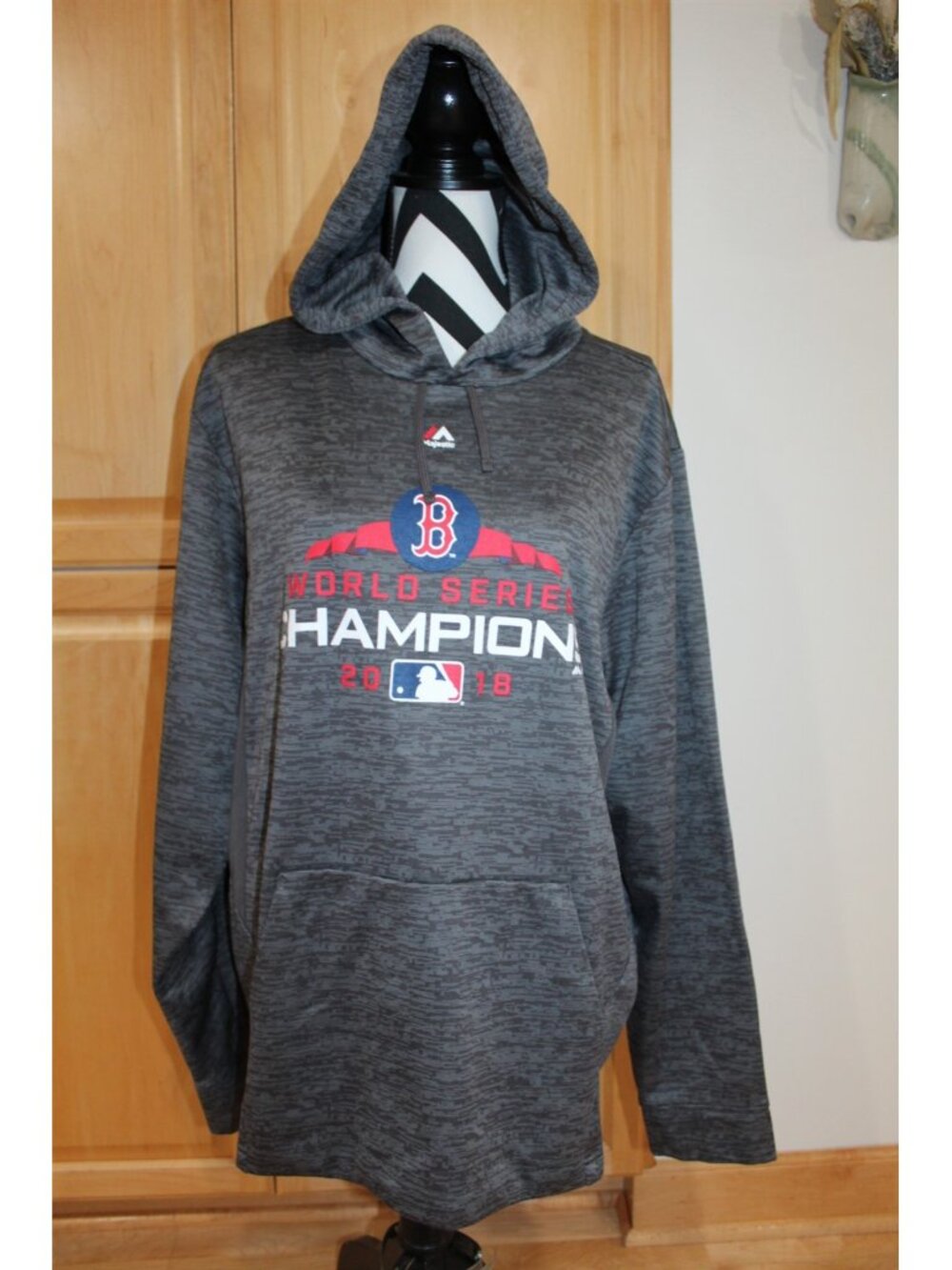Vintage Graphic Print Sweatshirt Hoodie Boston Red Sox 2018 World Series Large